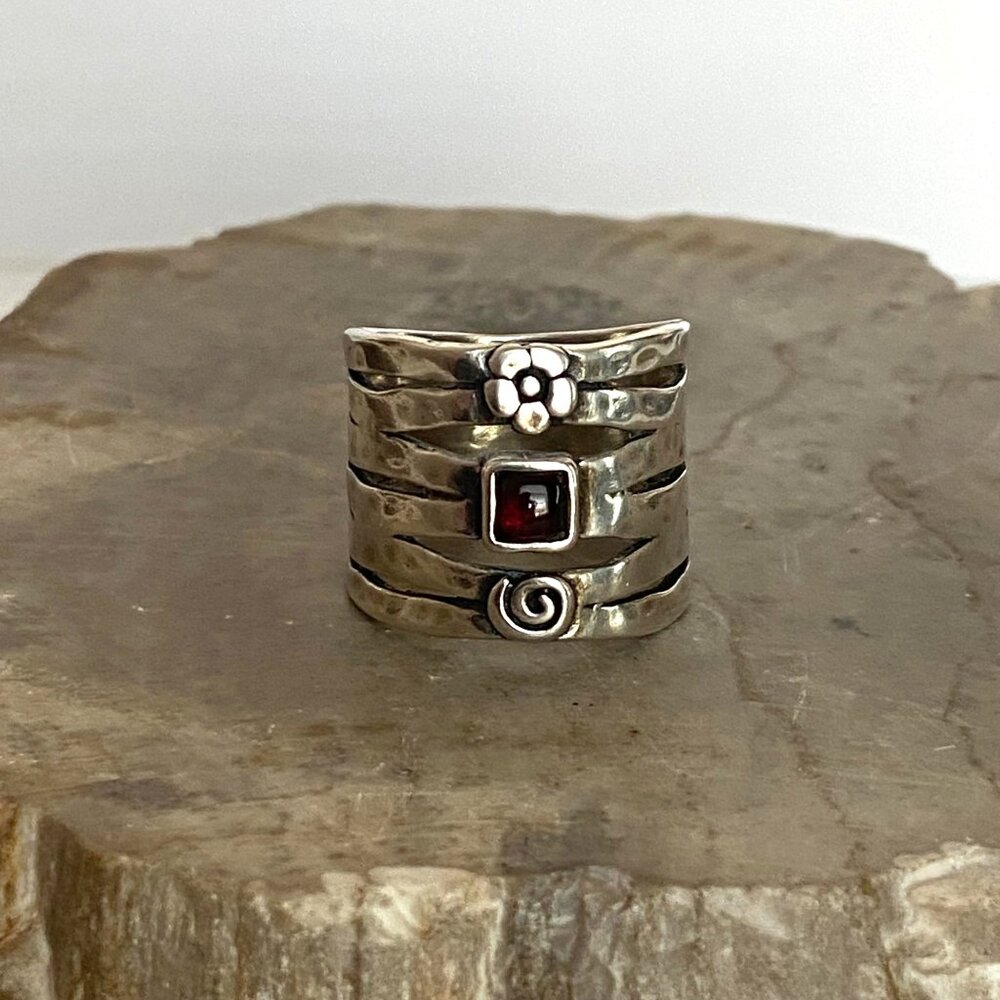 Silpada Sterling Silver 925 Garnet Hammered Cuff Wide Band Ring Sz 8 - Picture 13 of 16